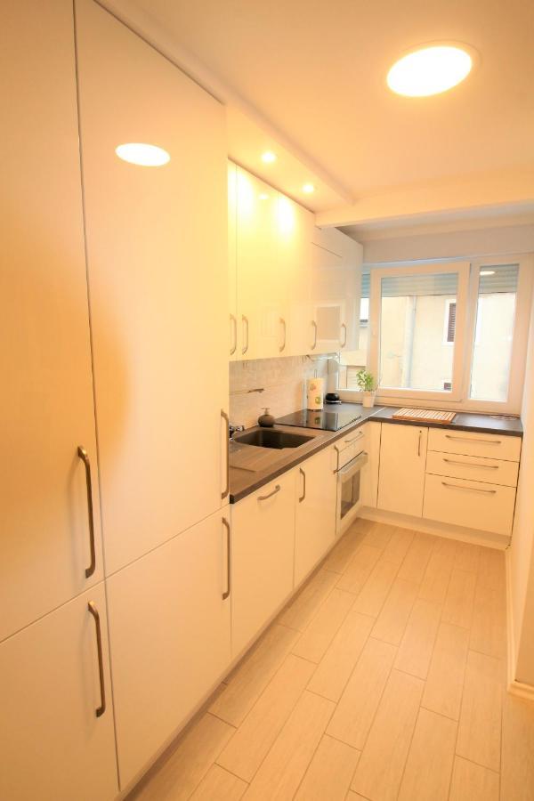 Apartment Pia Σίμπενικ Εξωτερικό φωτογραφία